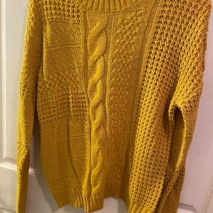 Time and Tru Sweater. Small